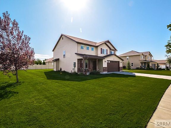 3rd image of 3116 N Tage Ave