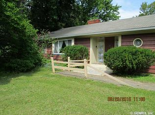 3054 English Rd, Rochester, NY 14616