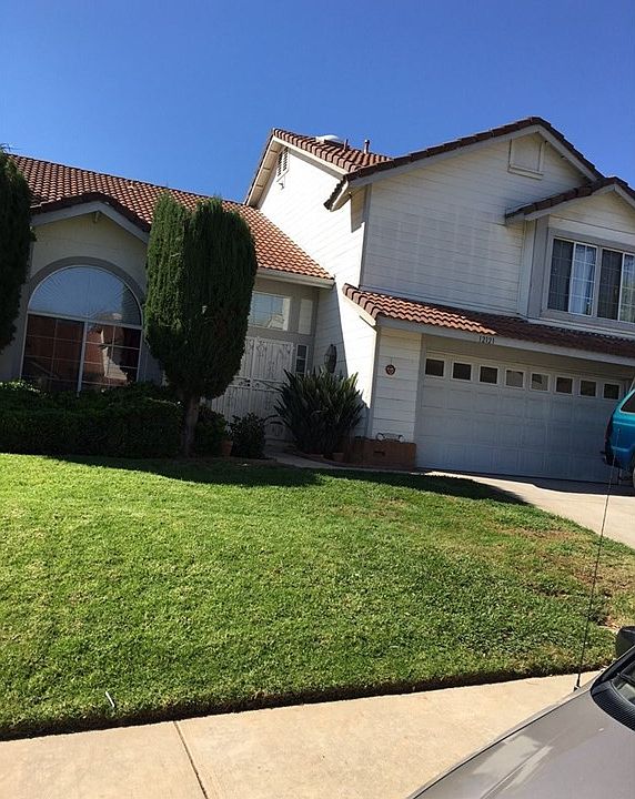 1st image of 12121 Drury Ln