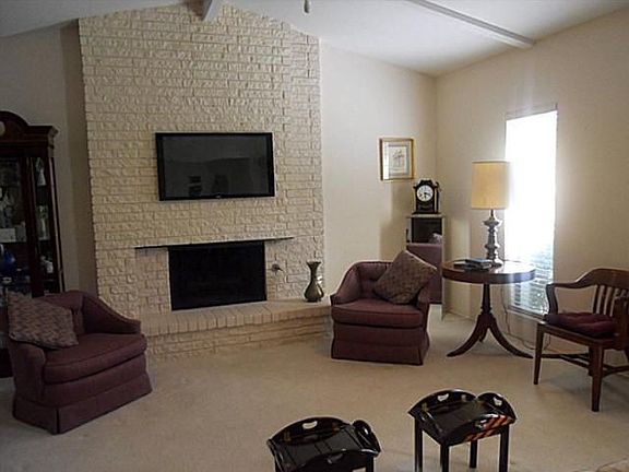 4th image of 6749 Leameadow Dr