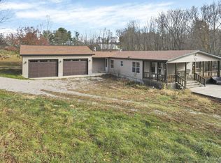 10377 Baker Rd, Saint Louisville, OH 43071
