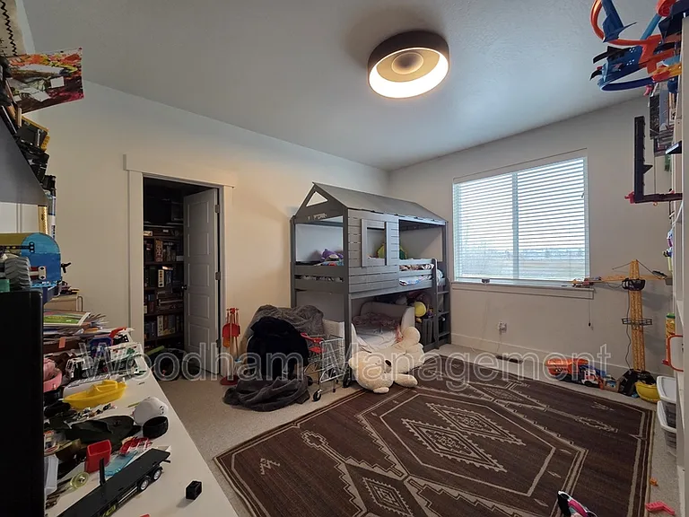 98 Caitlin Rd — Photo 27