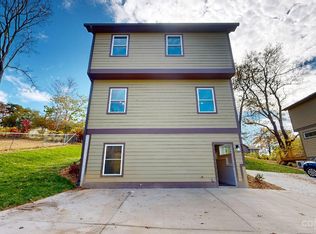212 Garden Ln, Asheville, NC 28804