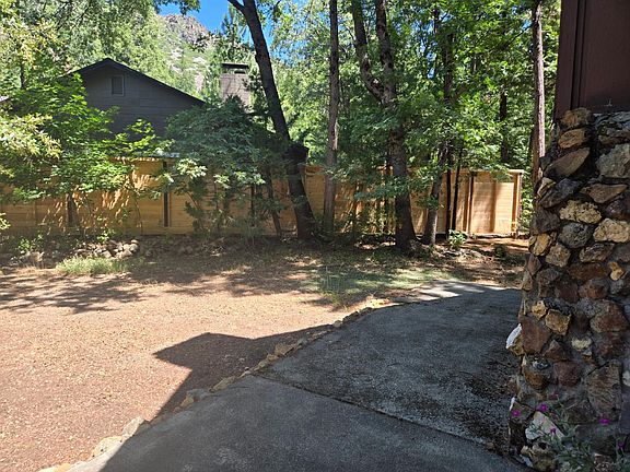 4th image of 428 Tamarack Bnd