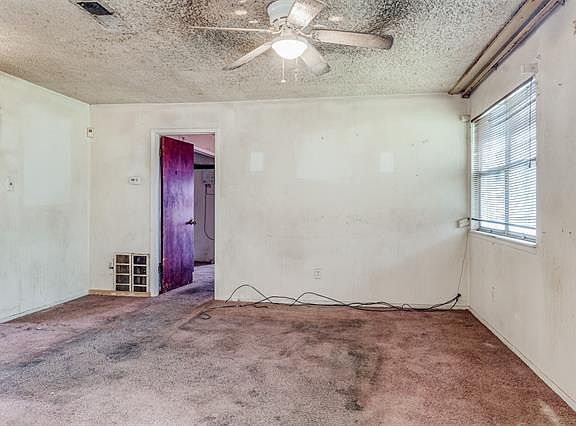 3rd image of 6517 Leana Ave