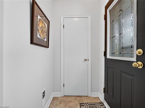 4th image of 7 Coral Dr
