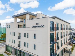 One Eleven Greenwood - Save Up to $500 OFF Your 1st Month's Rent! Move-In Deadlines Apply, Apply ..., Tulsa, OK 74120