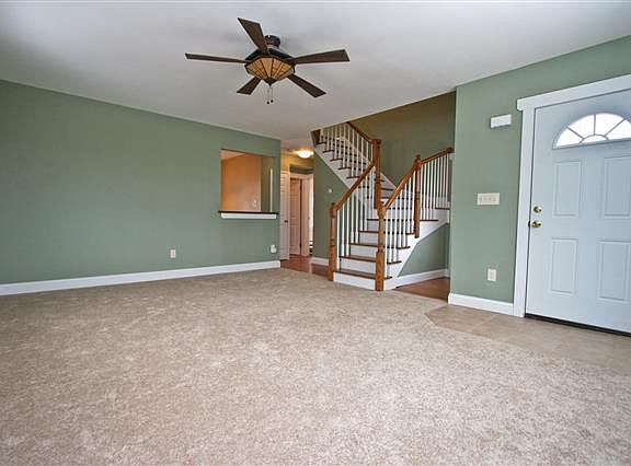 5th image of 120 Topland Rd
