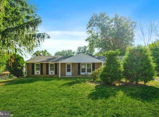 903 Independence Rd, Norristown, PA 19403