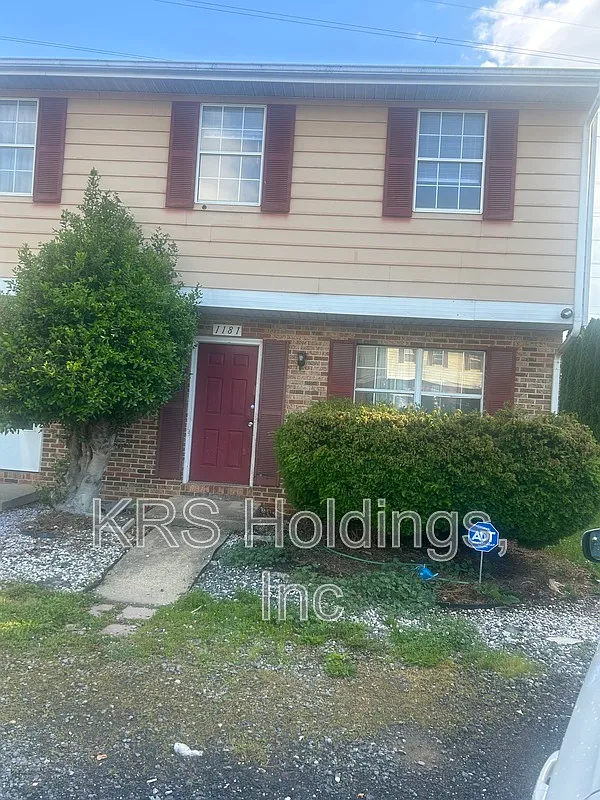 Building Photo - 1181 Rosedale Dr
