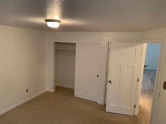 5th image of 2708 Lincoln Way #B14
