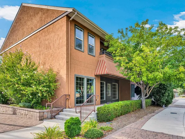 3853 N Garden Center Way, Boise, ID 83703