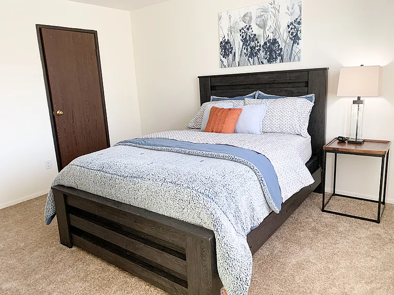 Ridge View Apartments Bedroom