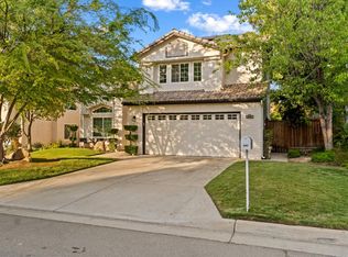 992 E Buckhill Rd, Fresno, CA 93720