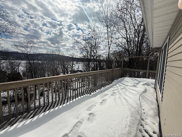 1st image of 310 Jersey Ave #8
