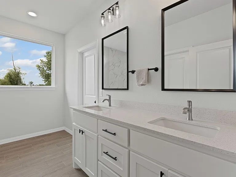 6111 Collins Ct — Photo 17
