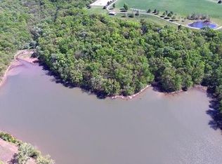 15101 Johnson Dr, Shawnee, KS 66217