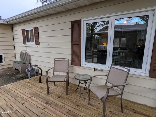 1232 Custer Dr, Washburn, ND 58577