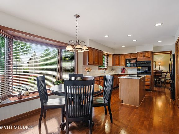 5th image of 1302 Kristin Dr