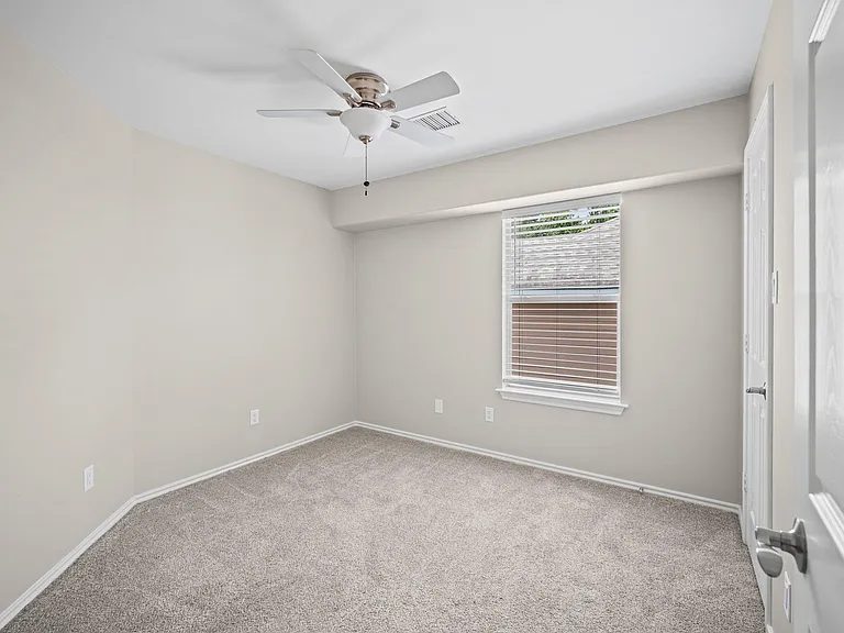 11 Scenic Brook Ct — Photo 21