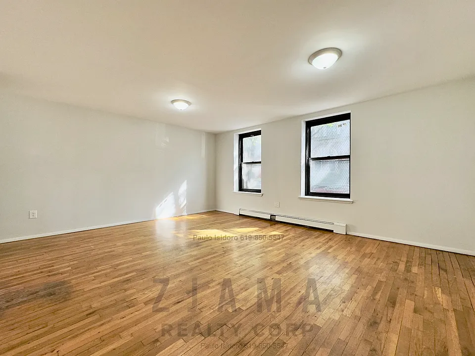 136 Saint Pauls Pl #1A