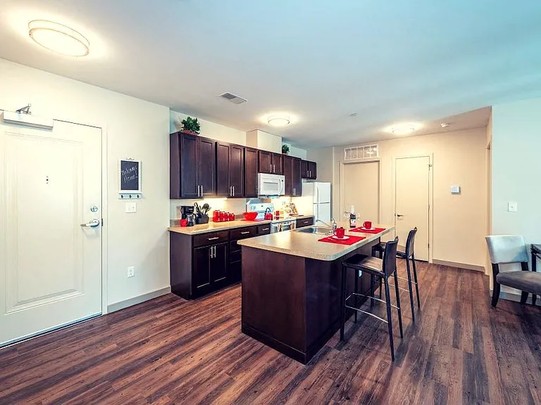 Residences at Avondale Town Center — Photo 15