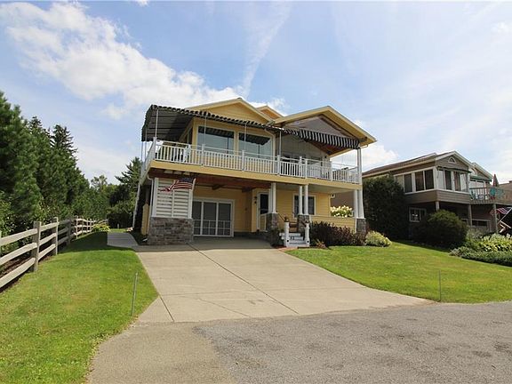 2nd image of 42 N Wind Dr