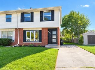 15 Currie St, Cambridge, ON N1R1A9