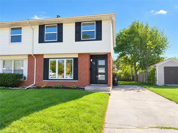 15 Currie St, Cambridge, ON N1R 1A9