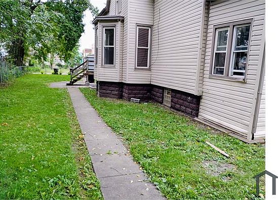 5th image of 7204 S Green St