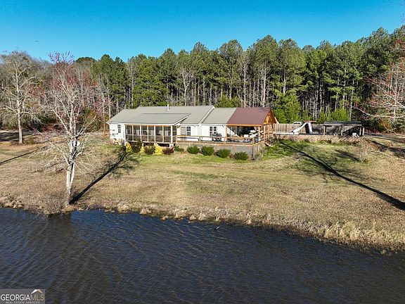 2nd image of 169 Ridgeway Rd