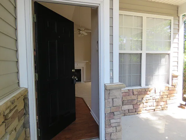 936 Cinnamon Dr — Photo 5