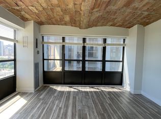 1750 N Wells St, Chicago, IL