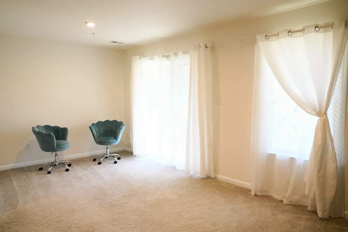 3 bed, 1630 sqft, $2,950 — Photo 4