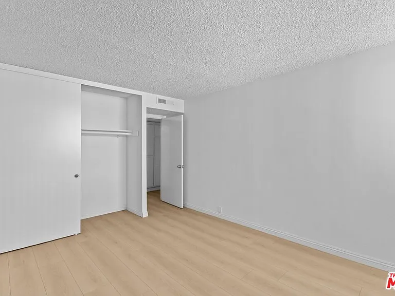 10535 Wilshire Blvd #603 — Photo 28