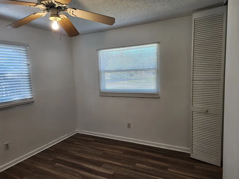 14532 Knoll Ridge Dr — Photo 22