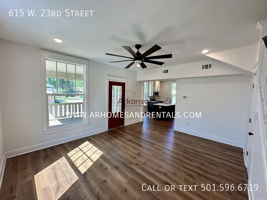 1/2 Off First Month's Rent ~ 615 W. 23rd Street | 2 Bedrooms | 1.5 Bathrooms — Photo 3