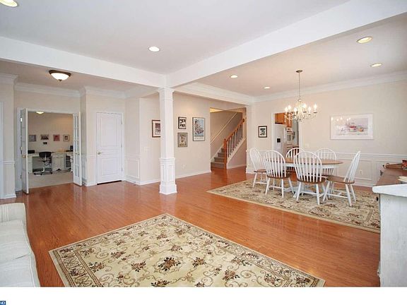 3rd image of 81 Matlack Dr