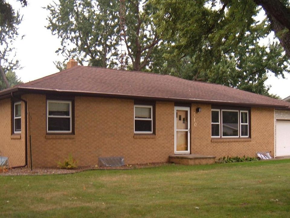 1st image of 710 Clemens Ave