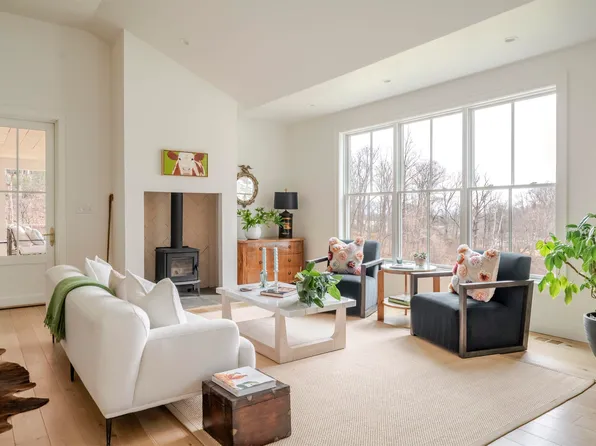 1400 Bundoran Dr, North Garden, VA 22959