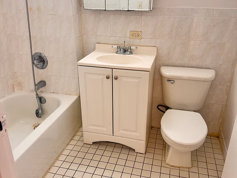 3208 Union St #4AA — Photo 4