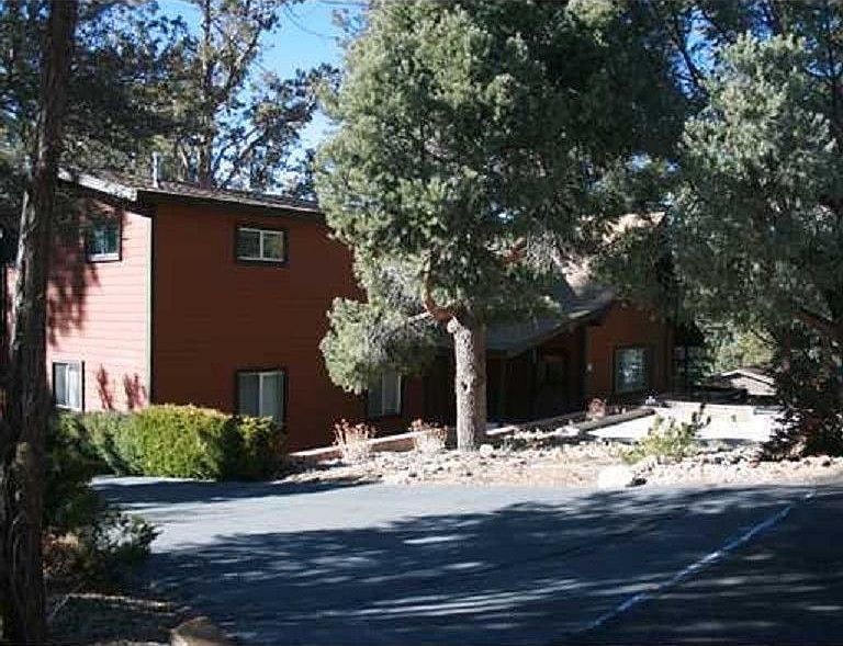 1st image of 416 Mullins Dr