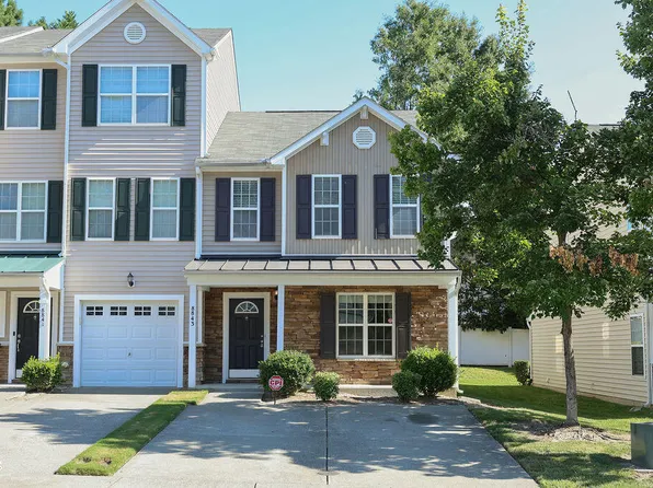 8843 Thornton Town Pl, Raleigh, NC 27616