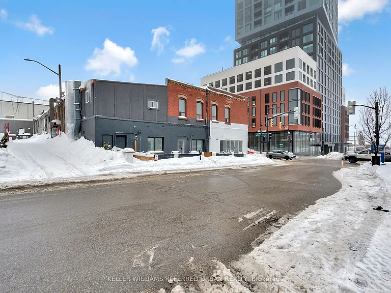 66 Dunlop St W — Photo 30