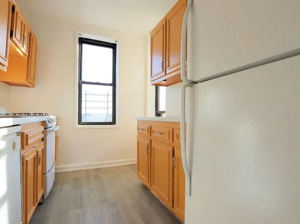 8105 Fourth Avenue image 5 of 10