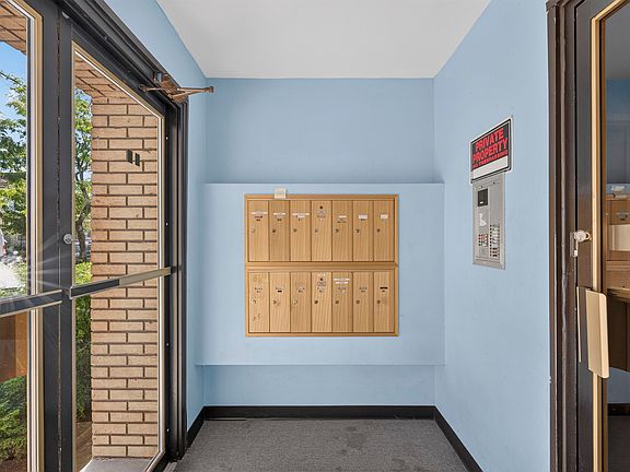 2nd image of 46 W 20th St #9