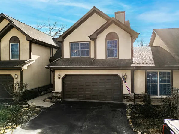 11782 Pebble Beach Dr, Genoa, IL 60135