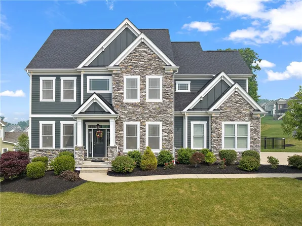 647 Chilliwack Ln, Mars, PA 16046