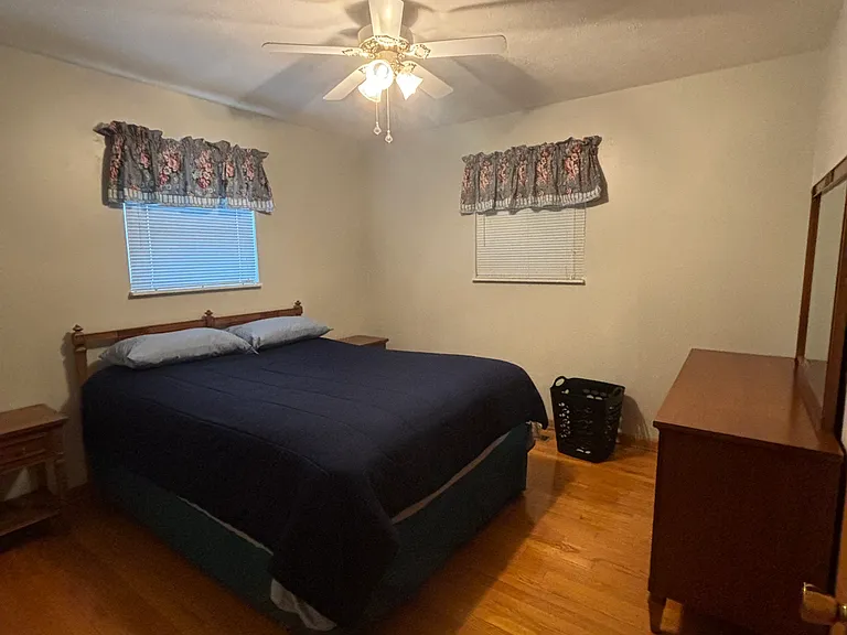 114 Hall St — Photo 10
