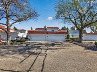 1805 Eagle Ridge Dr APT 4, Mendota Heights, MN 55118
